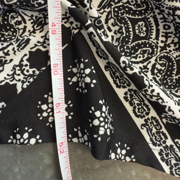 Elementz Woman Black & White Sleeveless Maxi Dress - Size 1X (NWT) - Picture 11 of 11